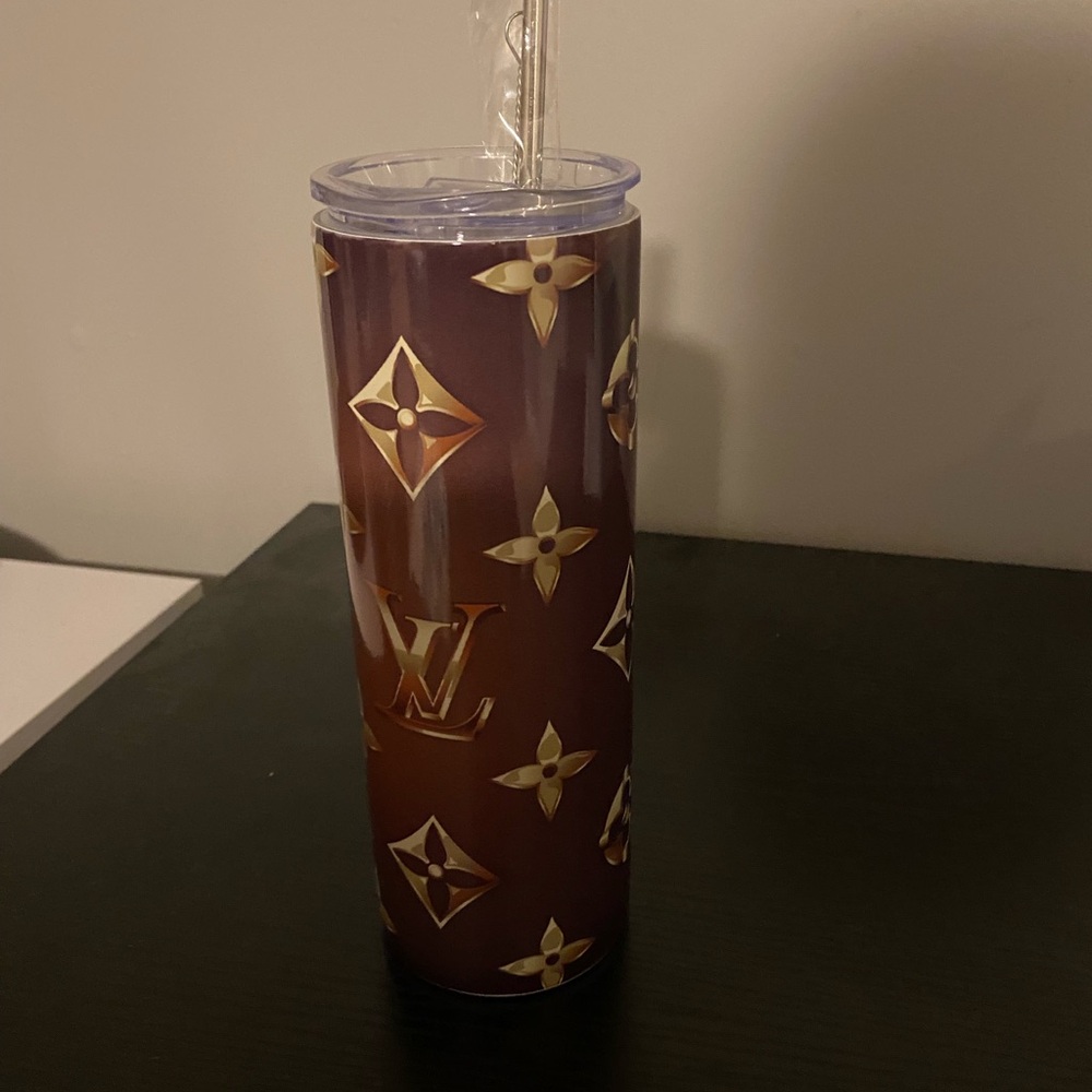 LV alike looking tumbler cup